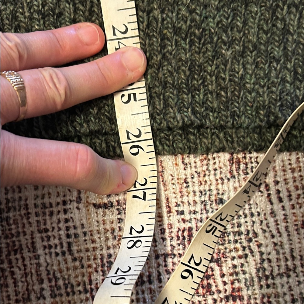 Orvis Men's Dark Green Sweater with Black Suede Patches - Picture 6 of 7